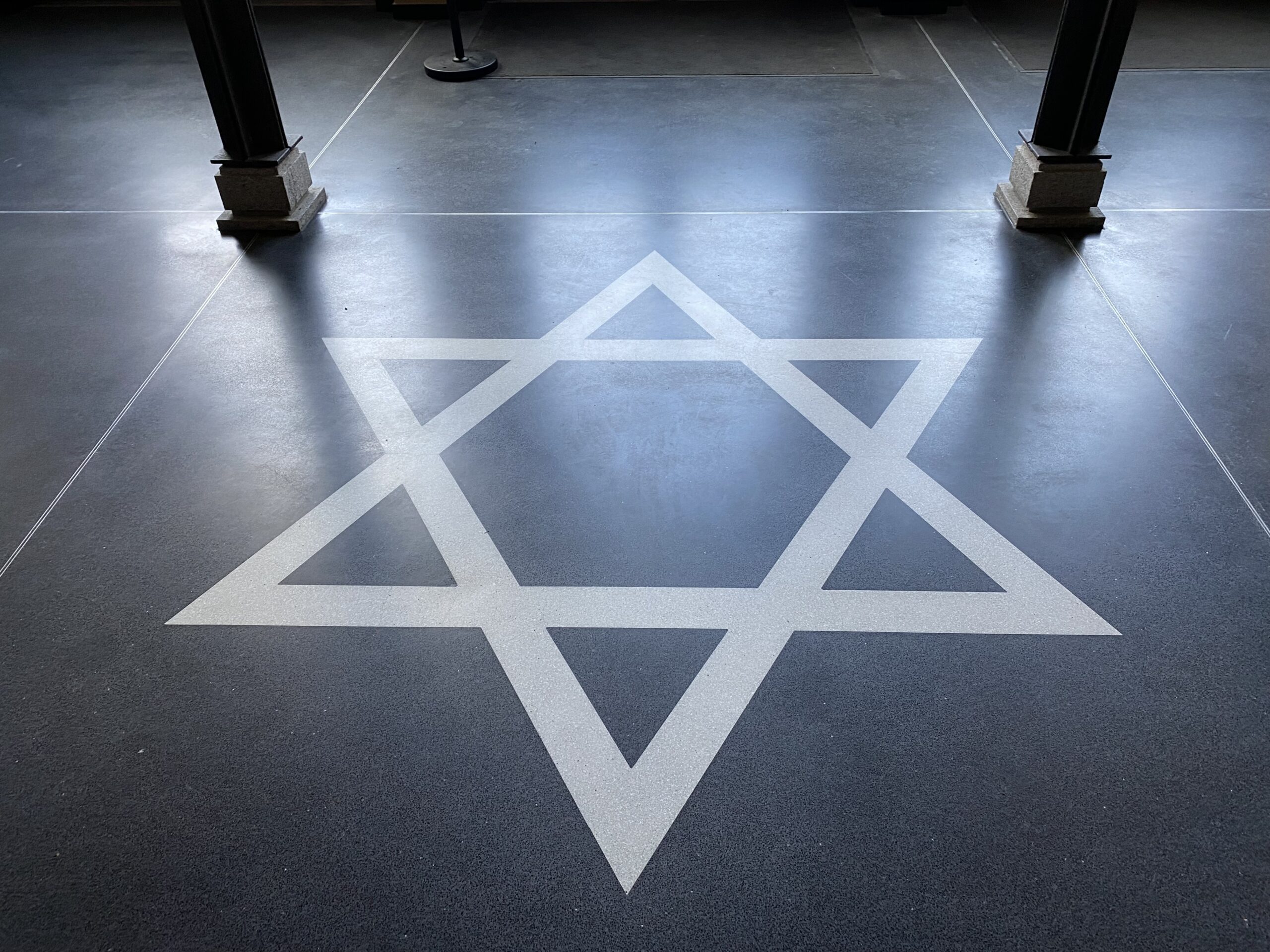Synagoga Stern scaled