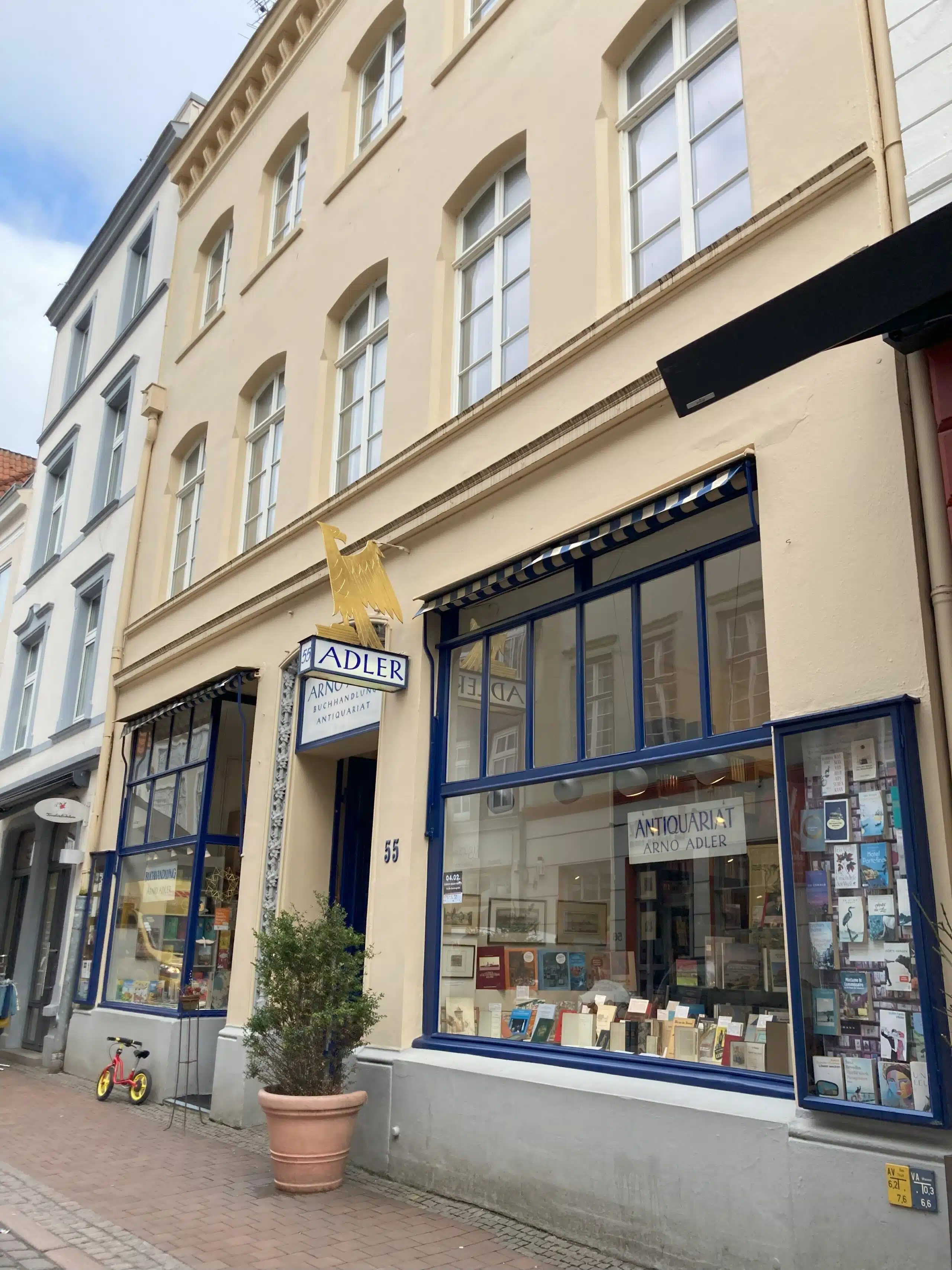 Arno Adler - the bookshop and antiquarian bookshop in Lübeck
